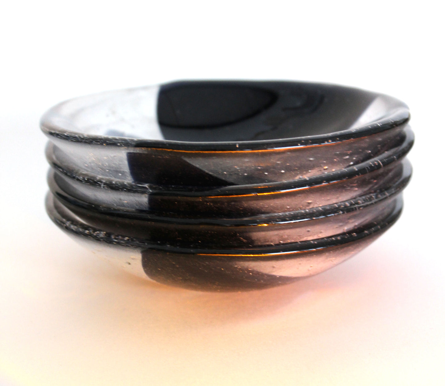 Snack bowl with round base