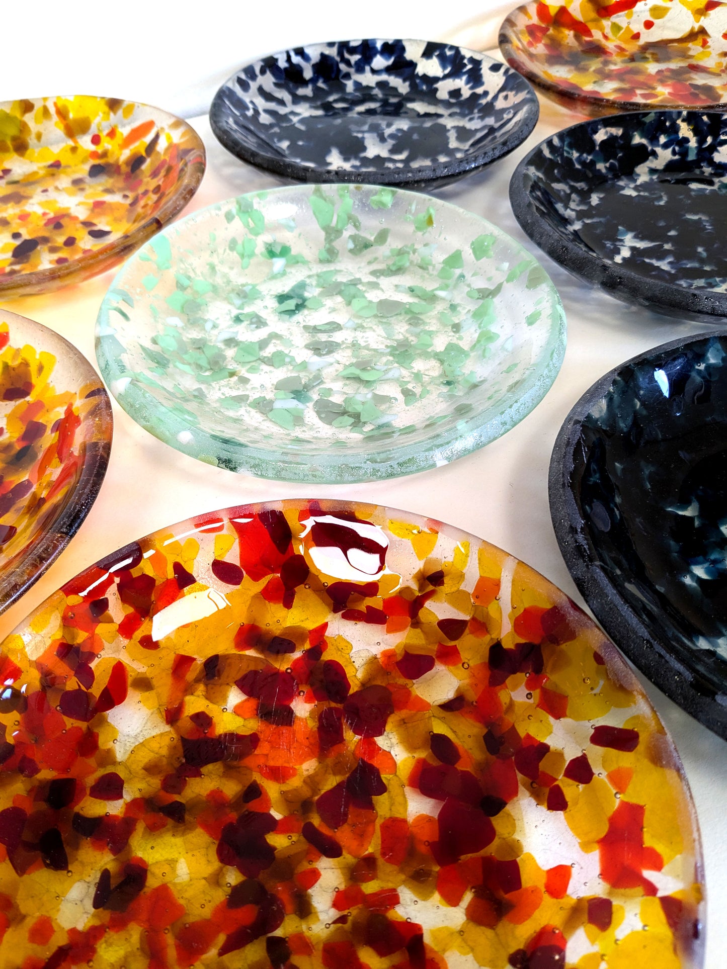 Confetti bowls